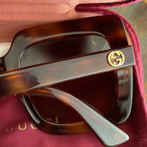 GUCCI SUNGLASSES OVERSIZED - Picture 7 of 9